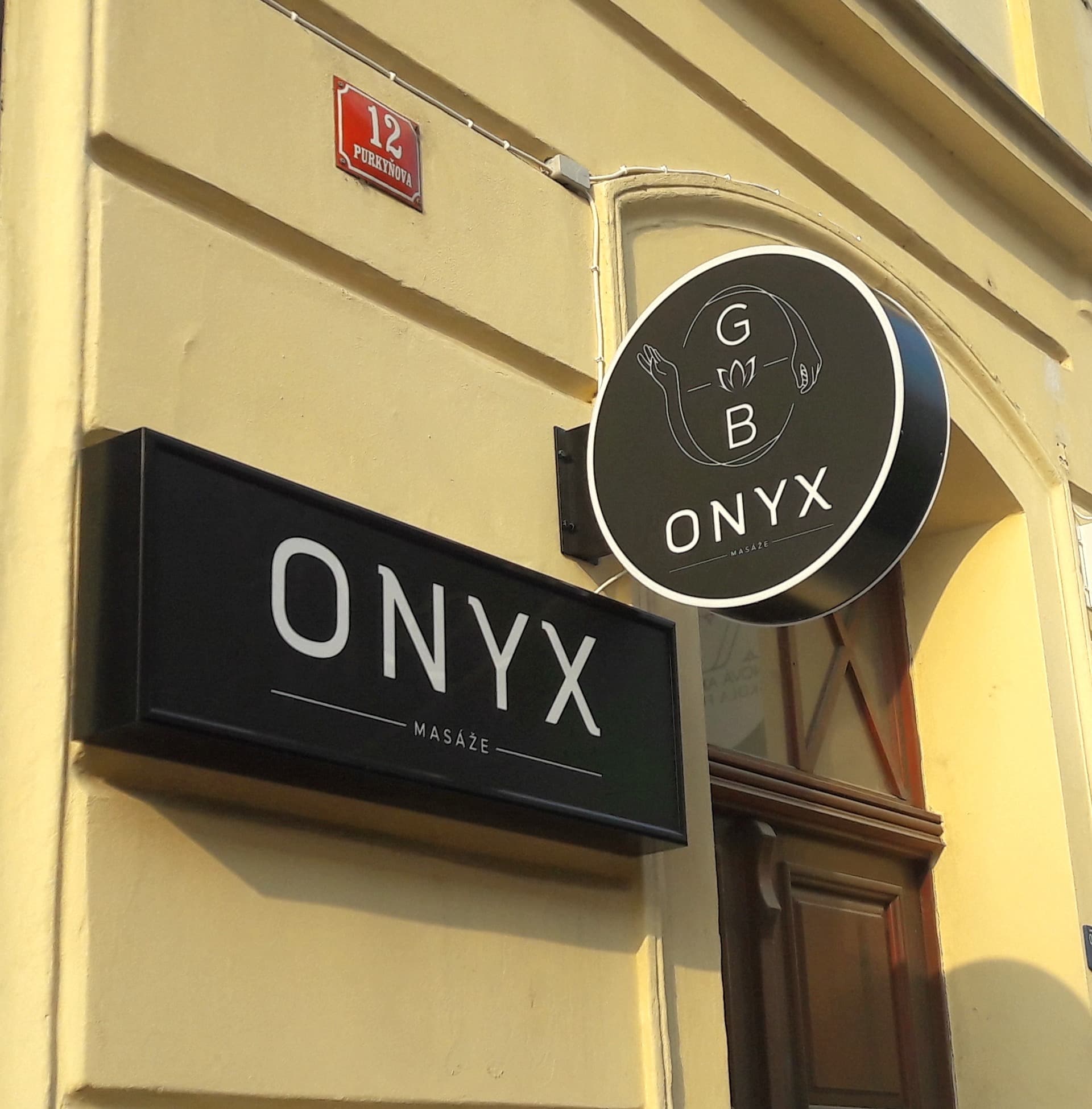 Onyx masáže Plzeň